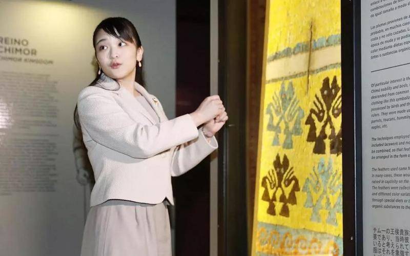 12岁小王子第一次出国到不丹，日本王子公主们有何职责
