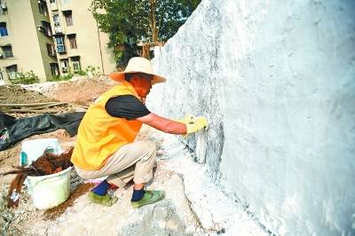 23米古城墙穿4层“衣服”平移30米