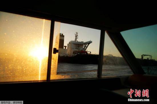 伊朗油轮获释后被租给海运公司伊官员：美国无权查扣