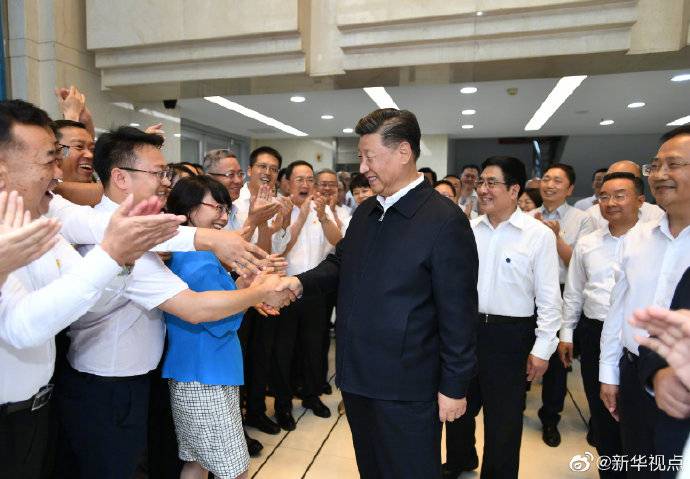 习近平：要提倡多读书建设书香社会