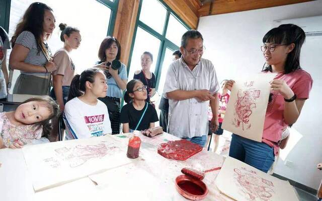 西城区胡同文化节开幕 来胡同邂逅非遗大师作品