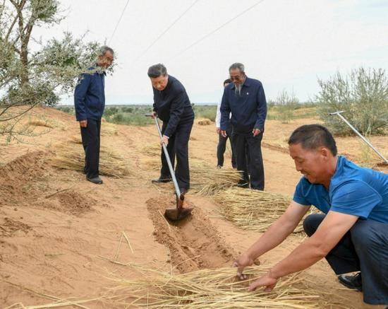 习近平甘肃行的4个难忘瞬间