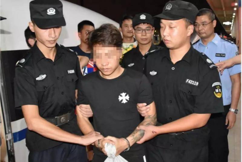 网红“乞丐哥”涉多罪名被抓，曾挑衅警方：不可能抓到我