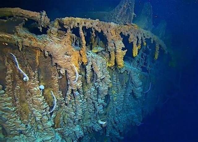 微生物侵蚀迅速分解大西洋3800米海底铁达尼号“回归自然”