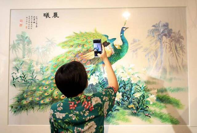 广绣首次在京办展，50件历代精品亮相恭王府组图