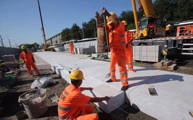 南中轴路道路大修改造工程9月10日前将完工