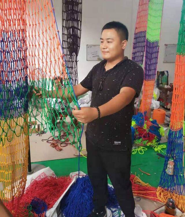 绳网卖出“花”，被电商“重塑”的村镇不止李庄镇一个