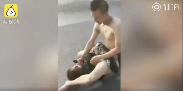 小偷进男生宿舍行窃 结果被一群体育生包围(图)