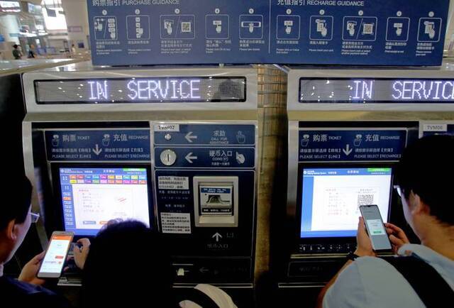 今起北京所有地铁站开通微信、支付宝购票组图