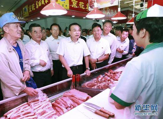 胡春华：稳定恢复生猪生产 确保猪肉价格基本稳定