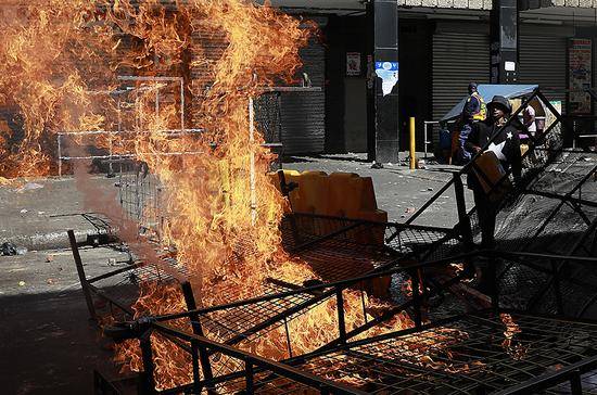 当地时间2019年9月2日，南非约翰内斯堡，当地爆发骚乱。视觉中国图