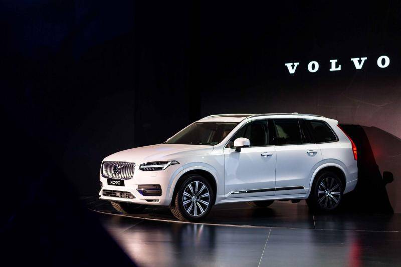 新款沃尔沃XC90与全新V60一同亮相成都车展