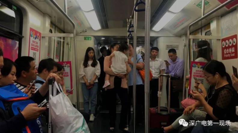深圳征求意见:地铁女士优先车厢高峰或限男士乘坐