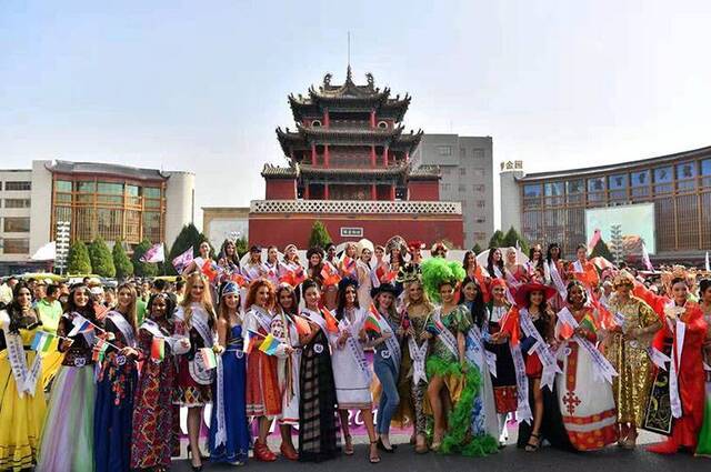 丝路丽影“2019丝路环球旅游盛典”在宁夏中卫开幕