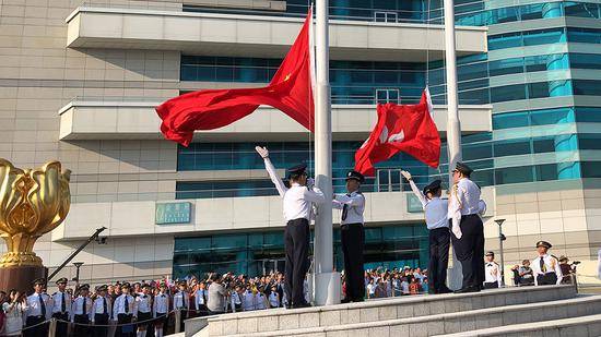 港人心声：大家一起乘一条船 一定能把香港建设好