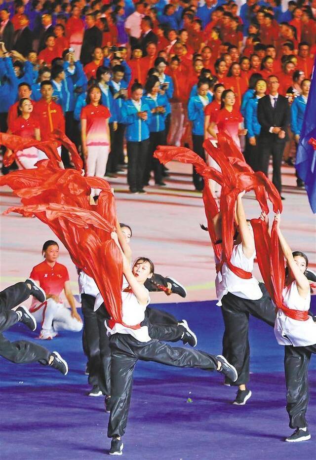 陕西健儿精彩亮相全国少数民族传统体育运动会开幕式