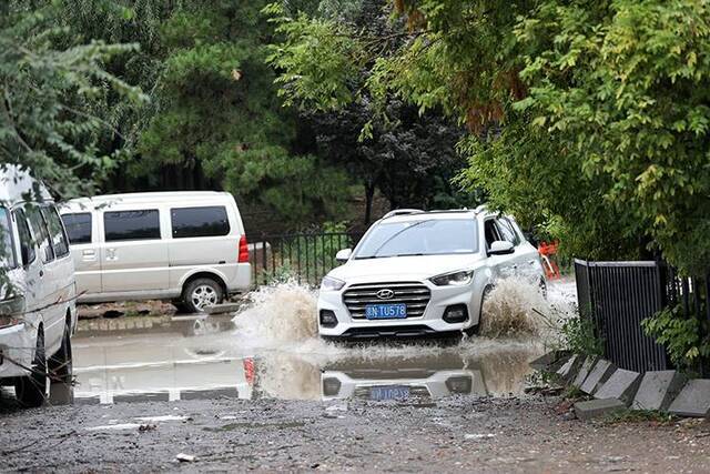 降雨降温添衣保暖未来三天北京最低气温不足20℃