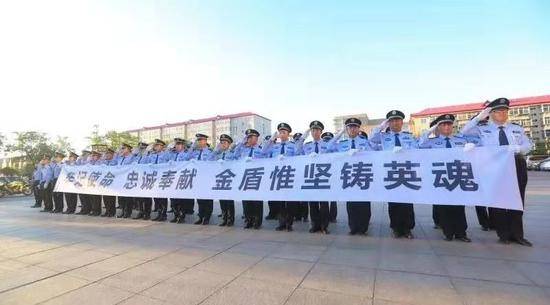 辽宁一43岁民警因公殉职 曾参与破获案件1200余起