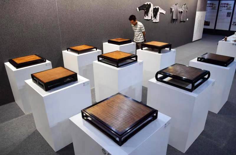 北京设计博览会体验纸餐具、棋具