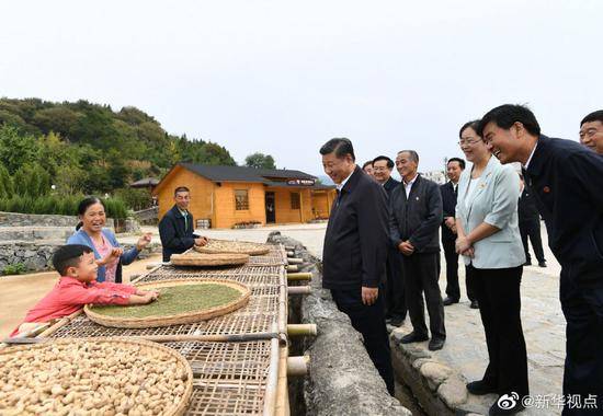 习近平考察河南新县田铺乡田铺大塆