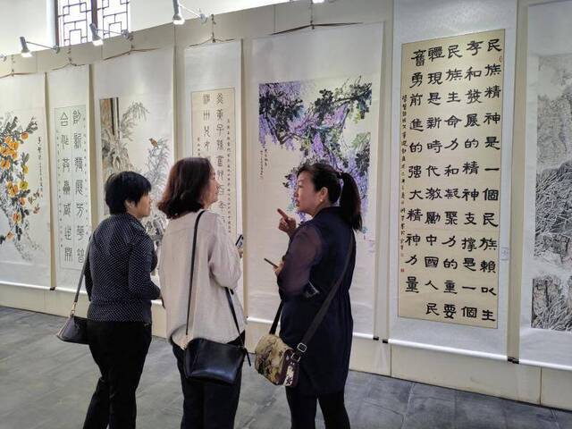 平谷举办庆祝新中国成立70周年书画精品展