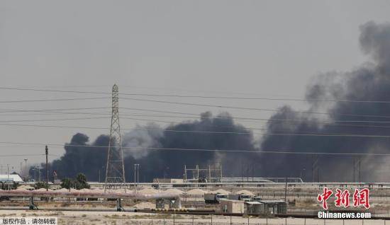 法国宣布派遣专家组赴沙特帮助调查石油设施遇袭