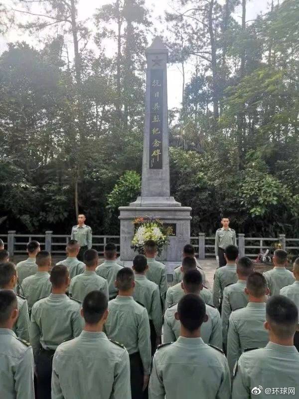 “九一八”前夕 驻港官兵瞻仰乌蛟腾烈士纪念园