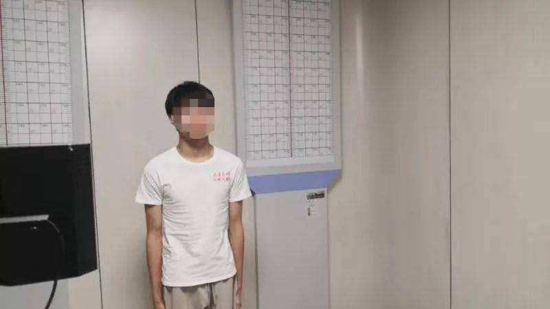 准大学生向精日分子提供个人信息查询服务 被刑拘