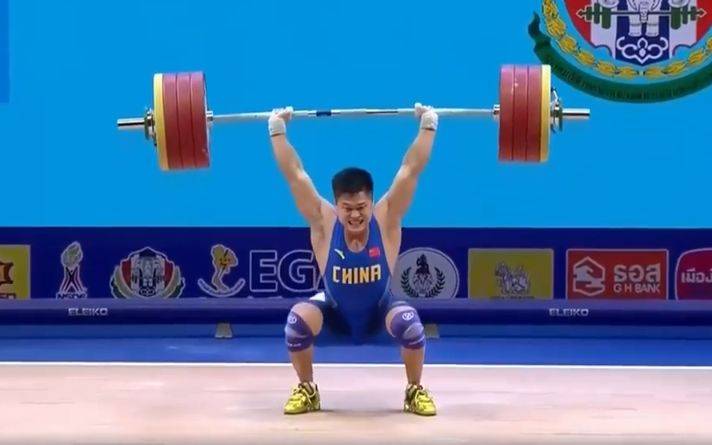 81公斤级优势明显，中国举重明年奥运拥有夺金双保险