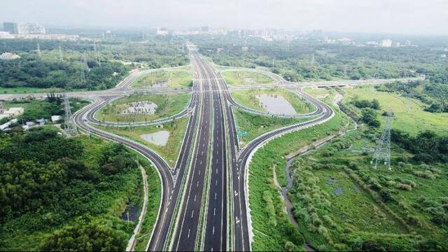 海南文琼高速通车