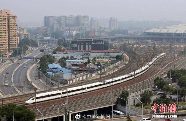 中国将研发时速400公里高铁和时速600公里磁悬浮