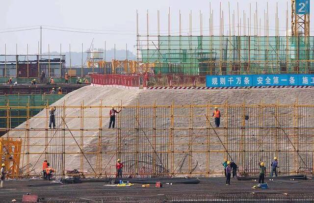 “神鸟展翅”探访建设中的成都天府国际机场组图