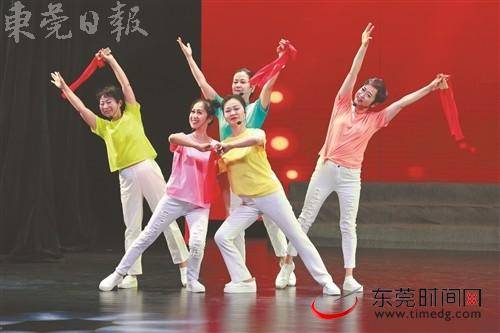 我和我的祖国｜老干部庆祝新中国成立70周年文艺演出举行