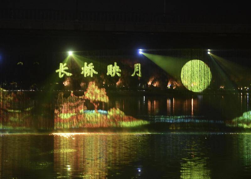 大运河灯光秀今晚首秀 中国最宽桥体水幕展示通州八景