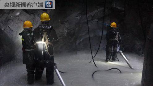762米 国内最深铁路竖井在云南开挖完成