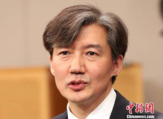 韩检方调查法务部长官曹国 韩总统文在寅表态