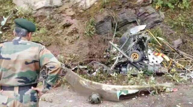 坠毁直升机图自今日印度