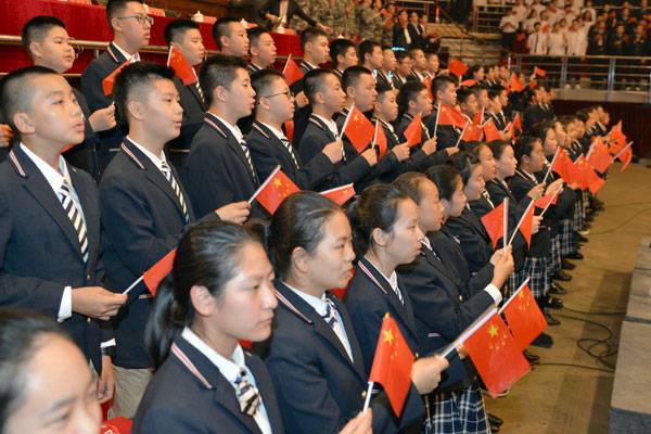 我省举行庆祝新中国成立70周年大型晚会 张庆伟王文涛黄建盛陈海波等出席观看