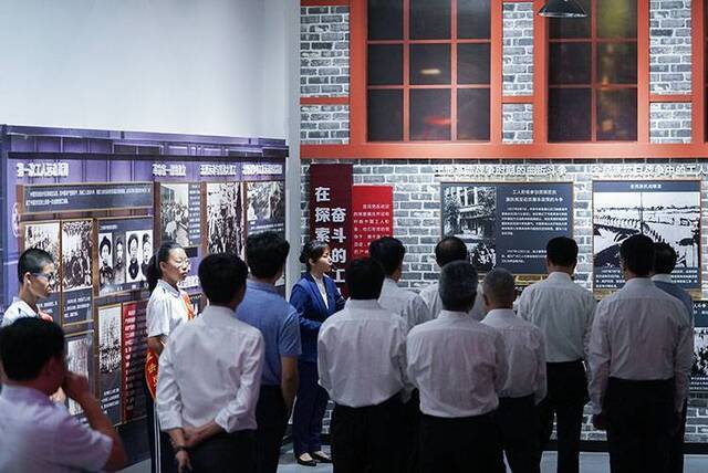 “二七”纪念馆举办中国工人运动主题展
