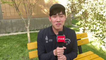 韩国留学生吴钟民接受采访。（来源：中新网视频截图）