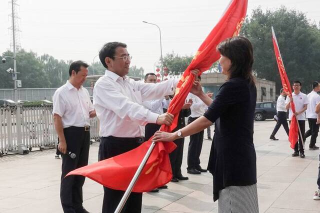 海淀举行70周年庆祝活动服务保障出征仪式组图