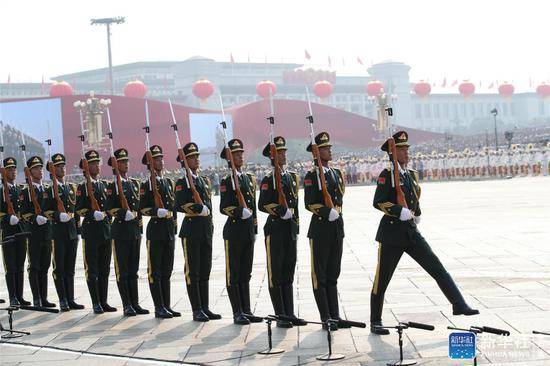 庆祝中华人民共和国成立70周年大会在京隆重举行(组图)