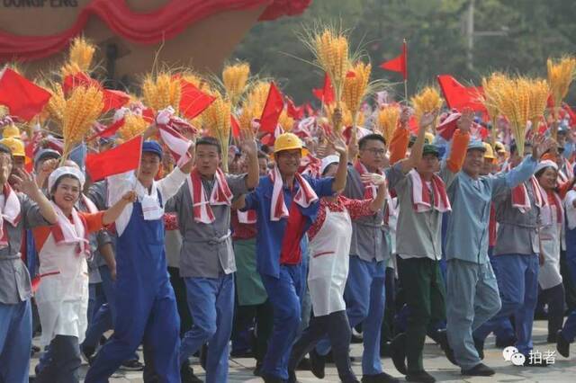 百图直击国庆日 大阅兵国庆联欢的难忘瞬间