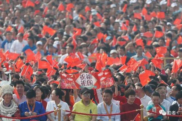 百图直击国庆日 大阅兵国庆联欢的难忘瞬间