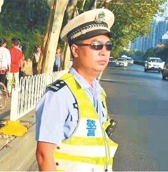 125位武汉民警与新中国同生日