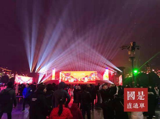  2018年春节期间，西安推出“西安年•最中国”系列活动，20余天接待中外游客超千万人次。李丽芳摄