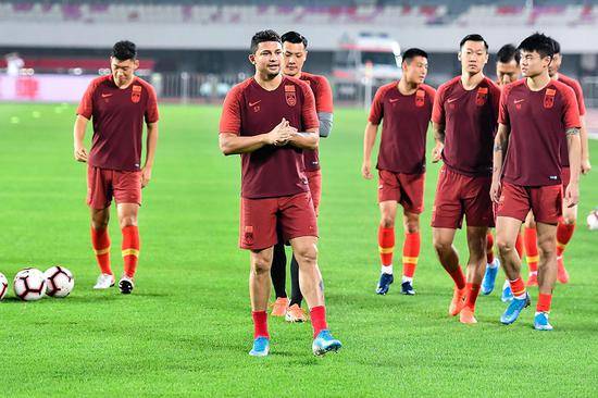 2019年10月9日，中国男足训练备战。本文图片视觉中国