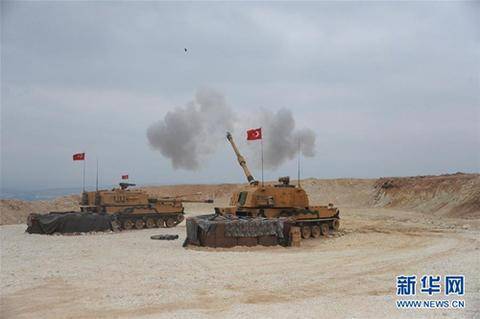 10月9日，土耳其武装部队在土叙边境对叙利亚北部的库尔德武装发动军事行动。（图片来源：新华社）