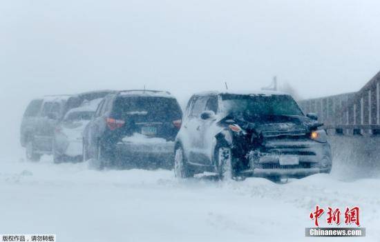 美国中北部地区今秋出现罕见降雪