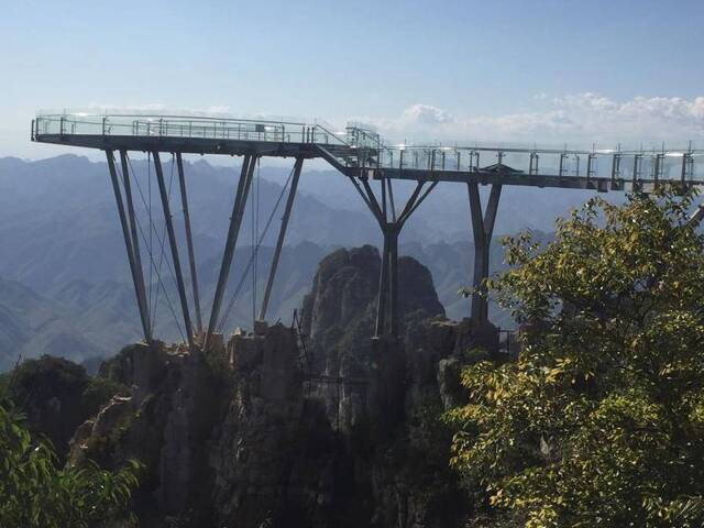 河北封停景区玻璃栈道之后